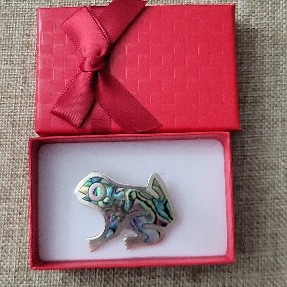 Vintage 925 Sterling Mexico Taxco Frog Pin with Abalone Shell